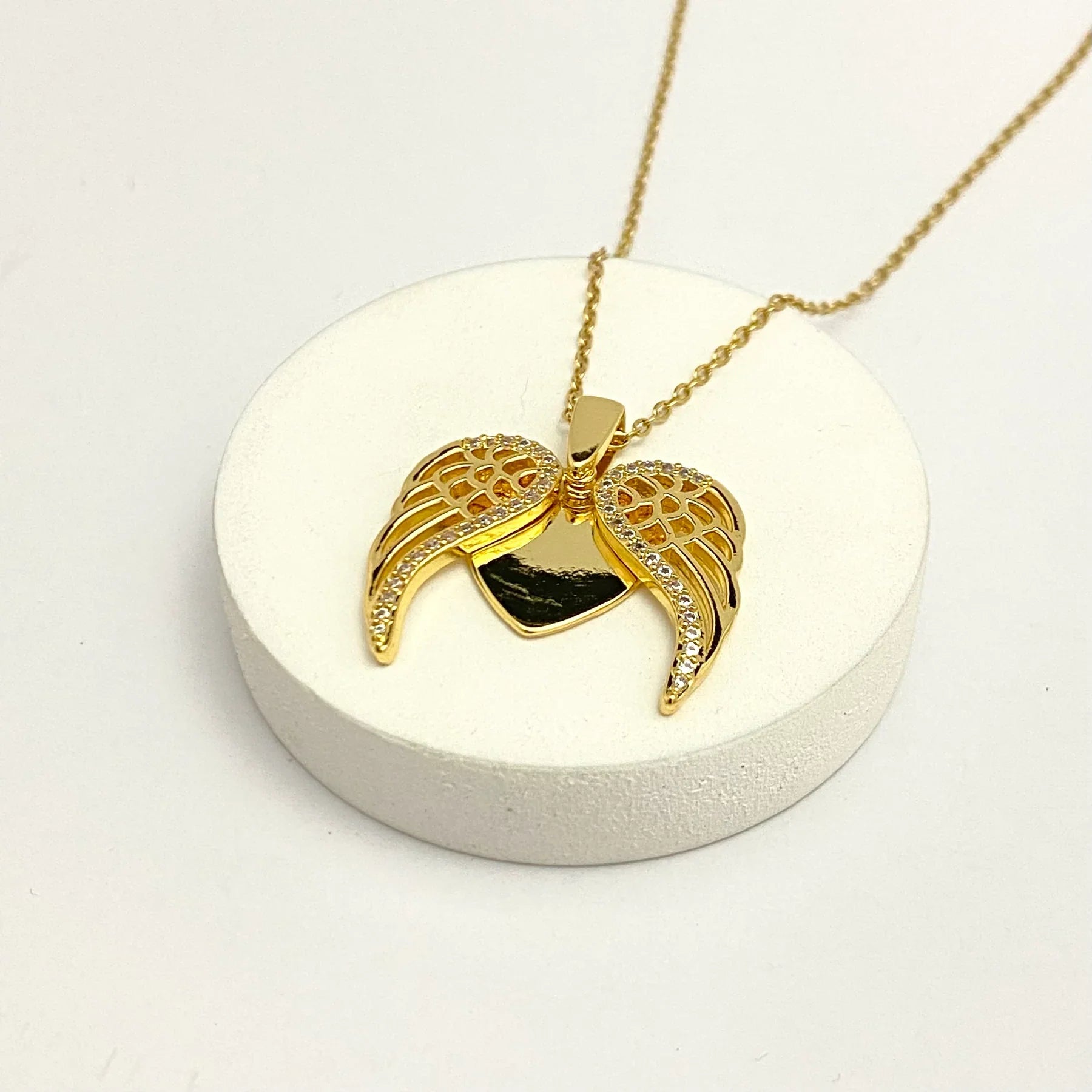 Alloy Golden Antitarnish Angel Wings Heart Necklace